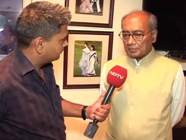 व्यापमं की सीबीआई जांच सुप्रीम कोर्ट की निगरानी में हो : दिग्विजय सिंह