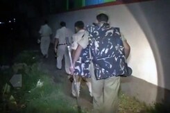 पटना के लॉज से भारी मात्रा में विस्फोटक बरामद पटना के लॉज से भारी मात्रा में विस्फोटक बरामद