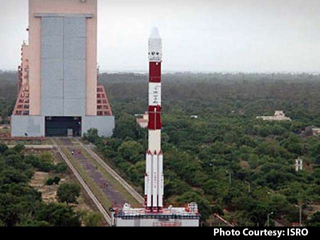 Britain Rents Indian Rocket for Landmark Launch of 5 Satellites
