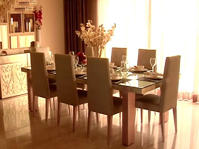 <i>Property It's Hot</i>: An Eco-Friendly Designer Home