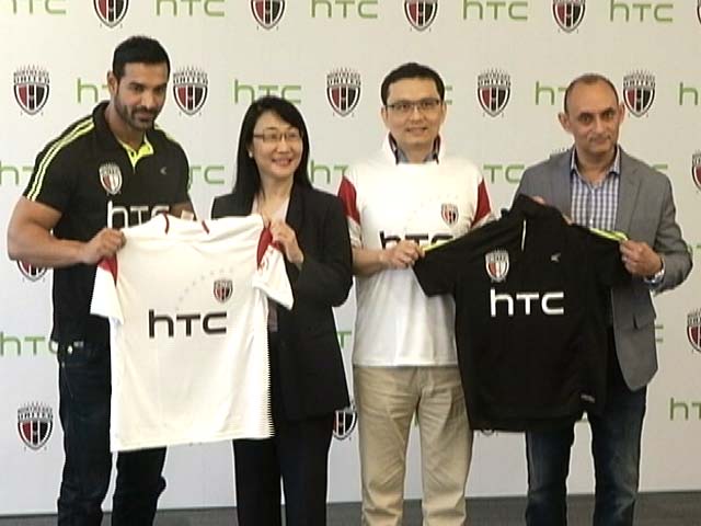 HTC ने जॉन अब्राहम को ब्रांड एबैसेडर बनाया