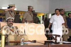 Kerala Congress Wants Action Against Police Officer Who Failed to Salute Home Minister Kerala Congress Wants Action Against Police Officer Who Failed to Salute Home Minister