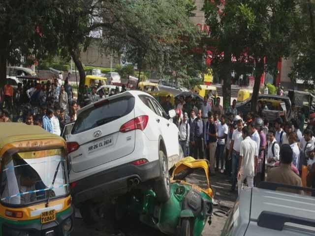 गुड़गांव में गैंगवार : दिनदहाड़े हुई फायरिंग में एक ऑटो ड्राइवर की मौत