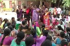 दिल्ली सरकार के पास पेंशन के लिए फंड नहीं, प्रचार के लिए 526 करोड़ दिल्ली सरकार के पास पेंशन के लिए फंड नहीं, प्रचार के लिए 526 करोड़