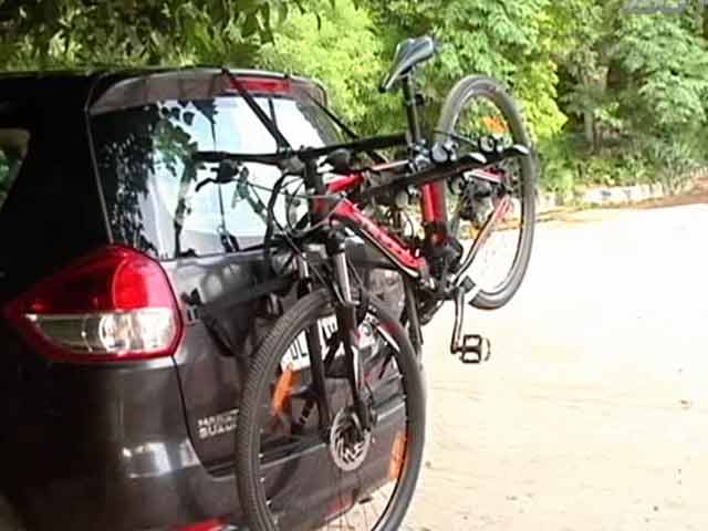 cycle stand for car