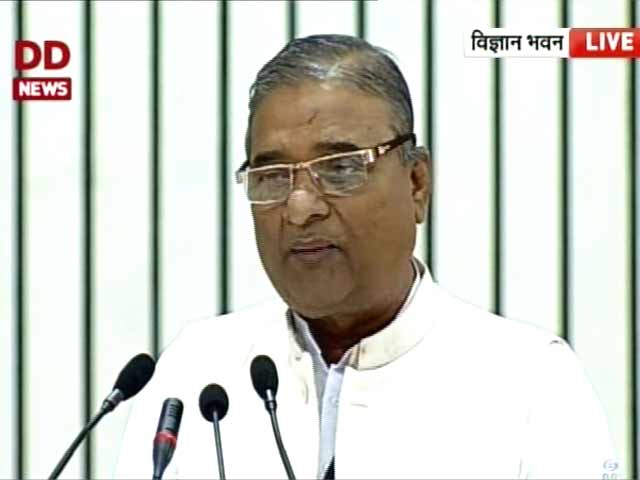 मजदूरों से जुड़ी नीतियों को लेकर मोदी सरकार पर अपनों का हमला