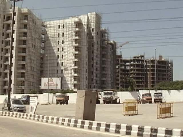 खबरों की खबर : आसमान में उड़ने वाला ज़मीन सूंघता प्रॉपर्टी बाज़ार