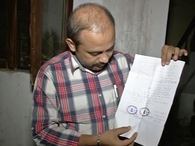 दिल्ली पुलिस की बस ने मुझे कुचलने की कोशिश की : दिलीप पाण्डेय