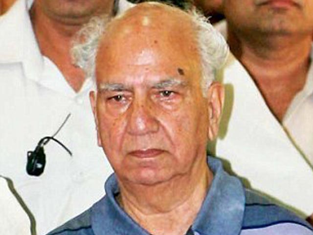 खबरों की खबर : बीजेपी अध्‍यक्ष अमित शाह ने भरी बैठक में शांताकुमार को लगाई फटकार