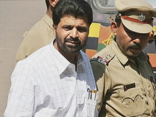 फांसी से बचने के लिए फिर सुप्रीम कोर्ट पहुंचा 1993 बम धमाकों को दोषी याकूब मेमन