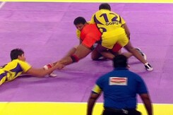 Pro Kabaddi League: U Mumba Survive Telugu Titans to Remain Undefeated Pro Kabaddi League: U Mumba Survive Telugu Titans to Remain Undefeated