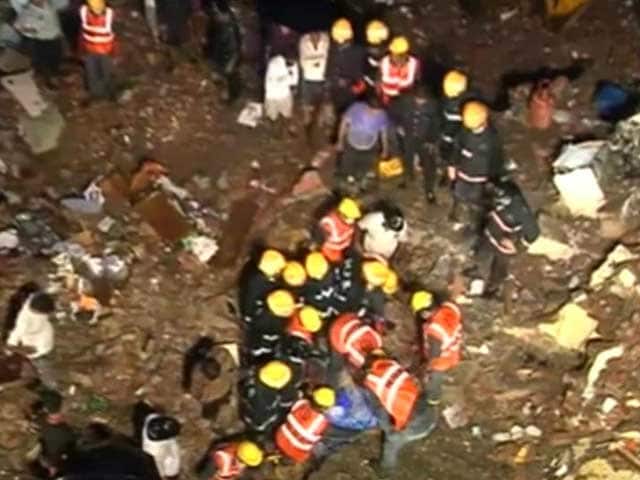 Video : 5 Dead, More Trapped in Thane Building Collapse