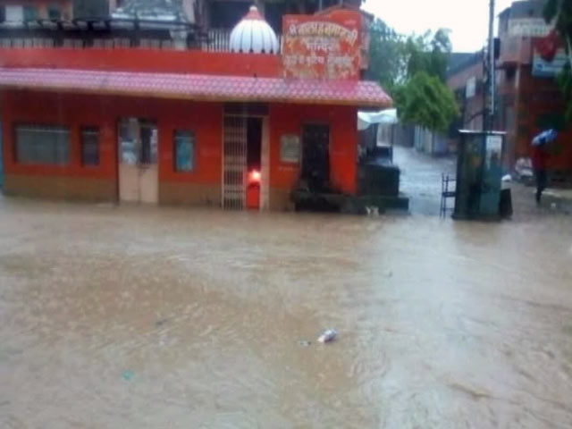 राजस्थान में भारी बारिश से कई इलाकों में बाढ़ जैसे हालात