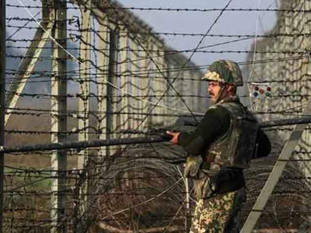 Videos : जम्मू-कश्मीर के अखनूर सेक्टर में पाकिस्तानी सेना ने फिर की गोलाबारी