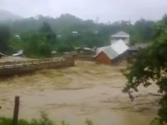Video : 20 Killed in Landslide Caused By Heavy Rain in Manipur: Police