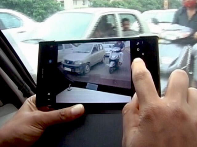 Videos : मुंबई : सड़कों पर गड्ढों की शिकायत के लिए मोबाइल ऐप