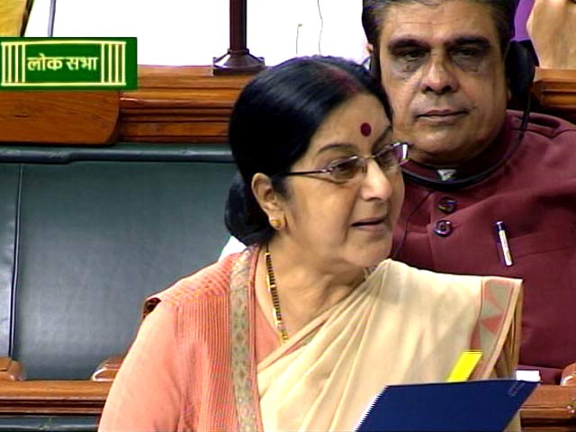 प्राइम टाइम इंट्रो : क्या सुषमा की सफ़ाई गले उतरती है?