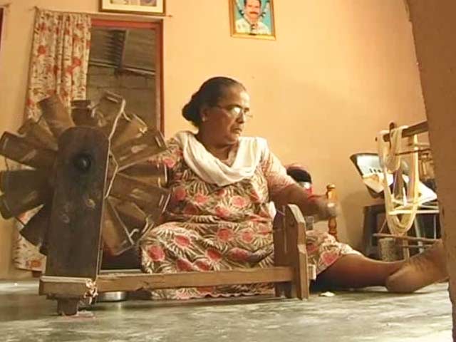 Kerala's Handloom Weavers Reel Under Financial Stress