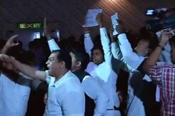 दिल्ली में नीतीश कुमार के कार्यक्रम में हंगामा, नारेबाजी दिल्ली में नीतीश कुमार के कार्यक्रम में हंगामा, नारेबाजी