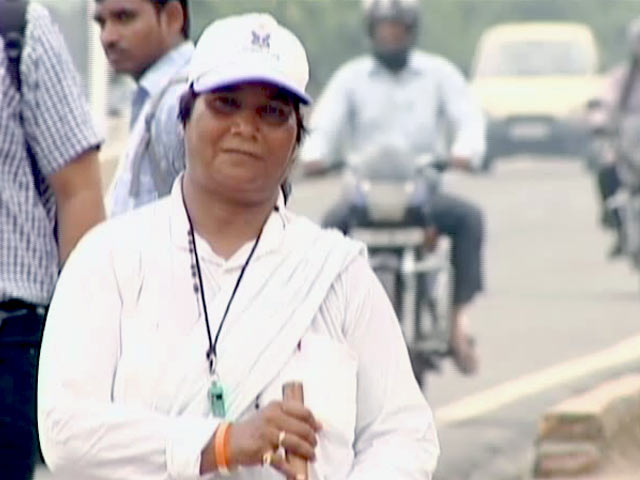 ट्रैफिक कन्ट्रोलर डोरिस के सपनों की उड़ान...