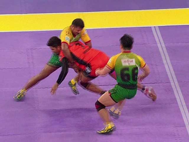 Pro Kabaddi League: U Mumba Down Patna Pirates, Consolidate Top Position