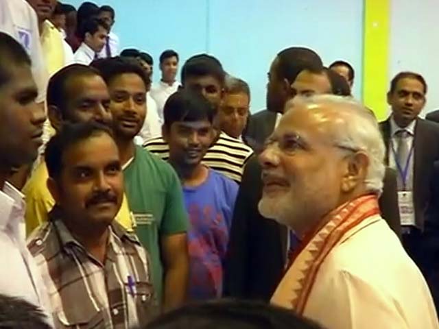 PM Modi Interacts With 300 Indian Workers in Abu Dhabi
