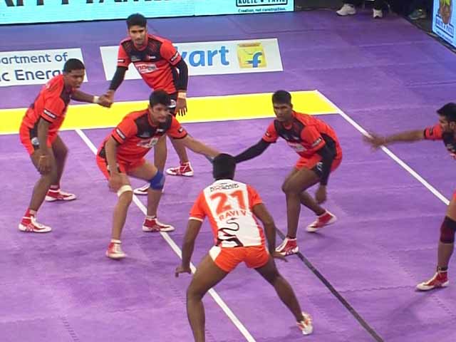 Pro Kabaddi League: U Mumba Overcome Puneri Paltan in a Close Encounter