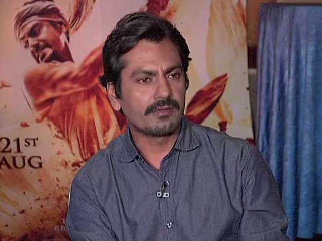 Video : Nawazuddin Siddiqui's Starred With all 3 Khans. We asked him to Pick his Favourite