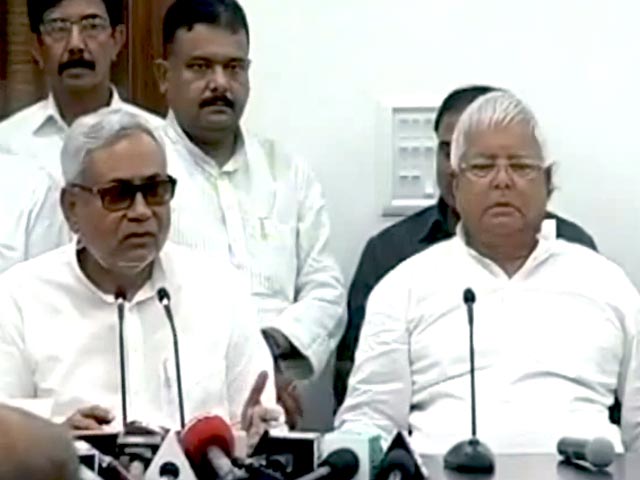 बिहार के विशेष पैकेज पर राजनीति, रविशंकर ने नीतीश पर कसा तंज