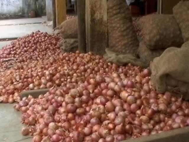 Video : Don't Resort to Panic Buying of Onion, Appeals AAP Government