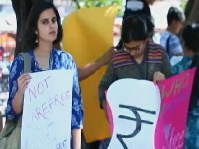 Period Communication: From "Whispering" to "Staying Free"