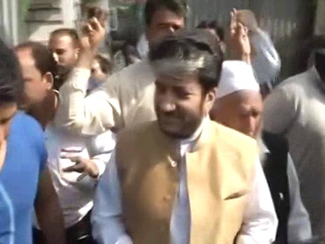 India-Pak NSA Talks in Trouble, Separatist Detained in Delhi