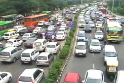 10 साल पुरानी डीज़ल कार वापस की तो, नई कार पर मिल सकती है छूट 10 साल पुरानी डीज़ल कार वापस की तो, नई कार पर मिल सकती है छूट