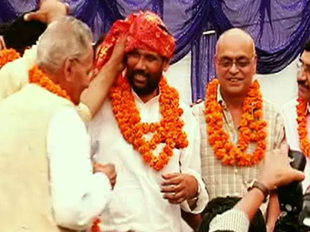 Videos : बीजेपी के सांसद शत्रुघ्न सिन्हा बोले- रामविलास पासवान होंगे सबसे अच्छे सीएम उम्मीदवार