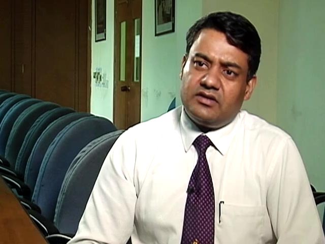 फिट रहे इंडिया : क्यों होता है कमर में दर्द, कैसे बचें