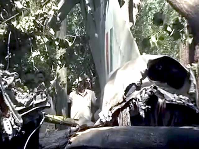 Videos : जम्मू-कश्मीर के बडगाम में मिग-21 लड़ाकू जहाज दुर्घटनाग्रस्त