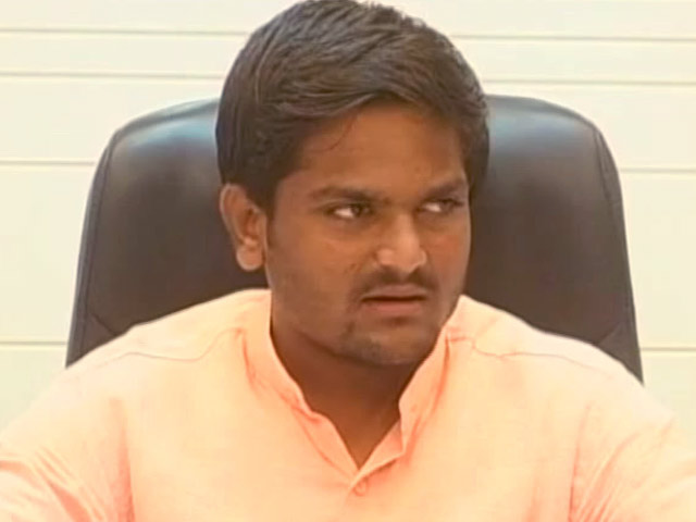 गुजरात में पटेलों के इस नए नेता से फूले राज्य सरकार के हाथ-पांव