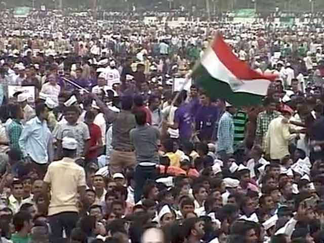 पटेल समुदाय की महारैली को लेकर किले में तब्दील हुआ अहमदाबाद