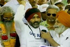 Meet on OROP Inconclusive, Differences Persist Meet on OROP Inconclusive, Differences Persist