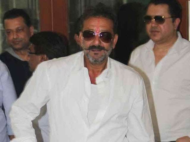 Video : Sanjay Dutt Gets 30-Day Parole for Daughter's Nose Surgery