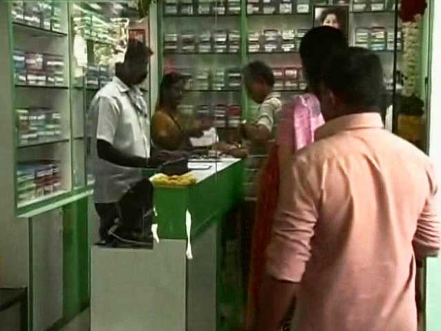 Ahead of Polls, A Thumbs Up for Jayalalithaa's 'Amma' Prescription