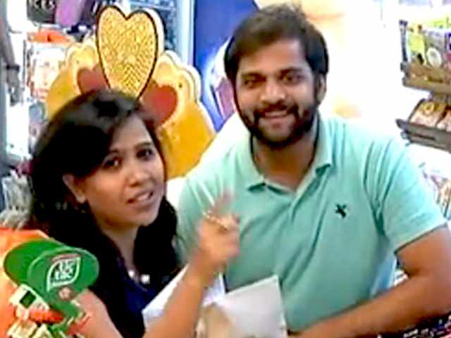 Chhupa Rustam: Little Giveaways of Comedy