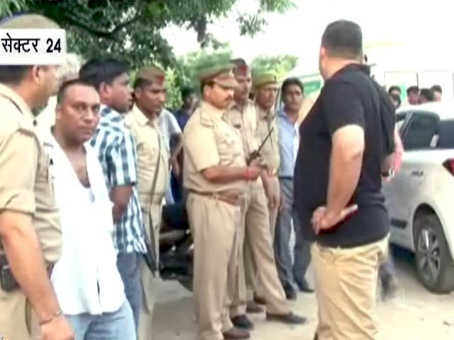 नोएडा में इंजीनियर की गोली मार कर हत्या, फायरिंग में छोटा भाई भी जख्मी