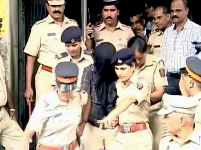 इंद्राणी समेत संजीव खन्ना और ड्राइवर को 5 सितंबर तक भेजा गया पुलिस हिरासत में