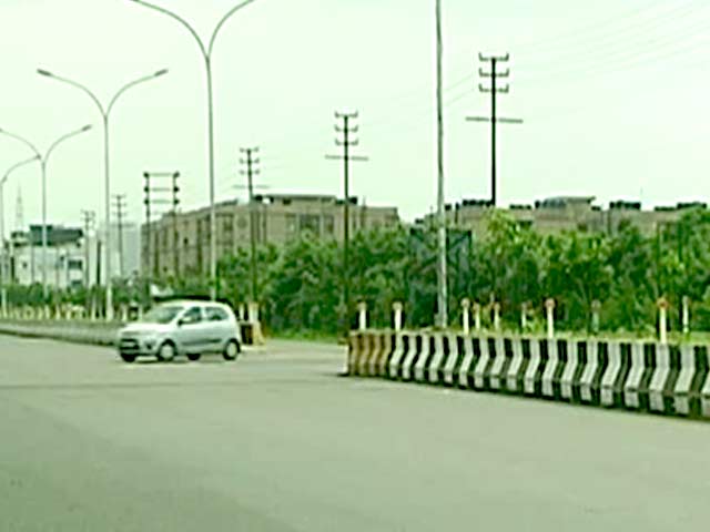 Video : Is Noida E-Way Ready for its Residents?