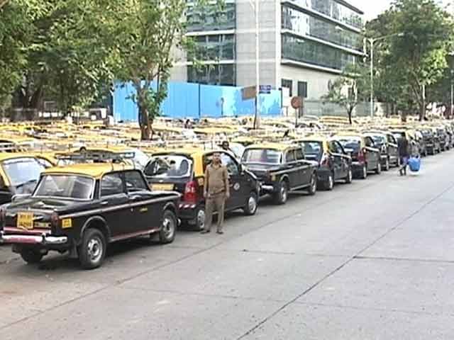 Video : Protesting Against App-Based Cab Services, Mumbai Taxis Go on Strike Again