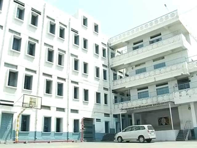 Video : Class 10 Boy Dies After Scuffle With Classmate in Hyderabad School
