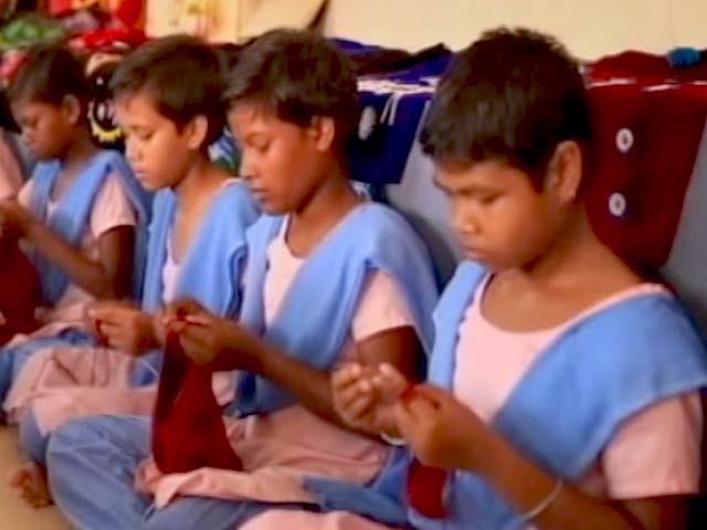 Education Beyond Textbooks