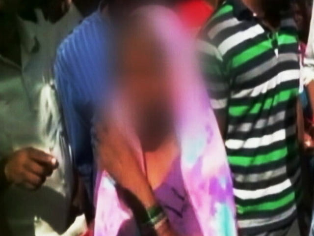 दलित औरत पर अत्याचार, किया गया बेहद अमानवीय सलूक