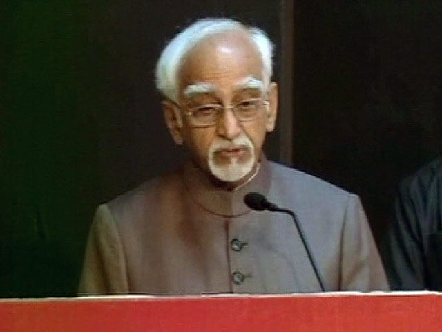 फिर चर्चा में अल्पसंख्यक आरक्षण, उपराष्ट्रपति के बयान पर कई प्रतिक्रियाएं